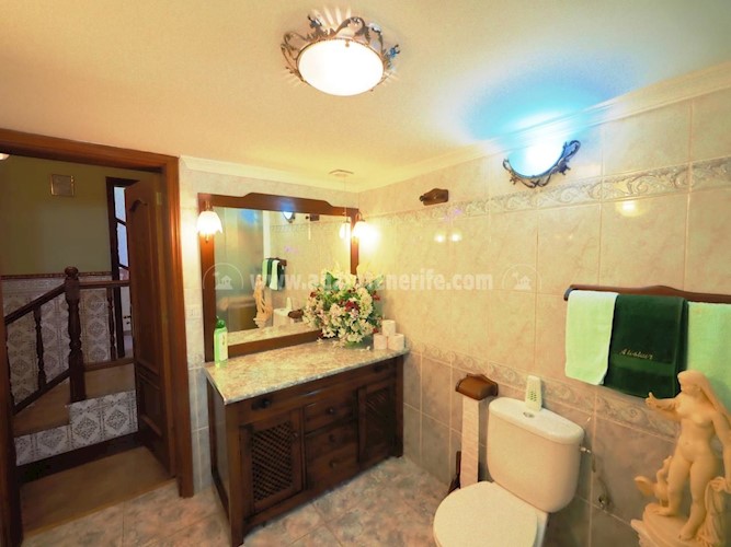 4 bed villa for sale in Las Moraditas