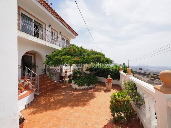4 bed villa for sale in Las Moraditas