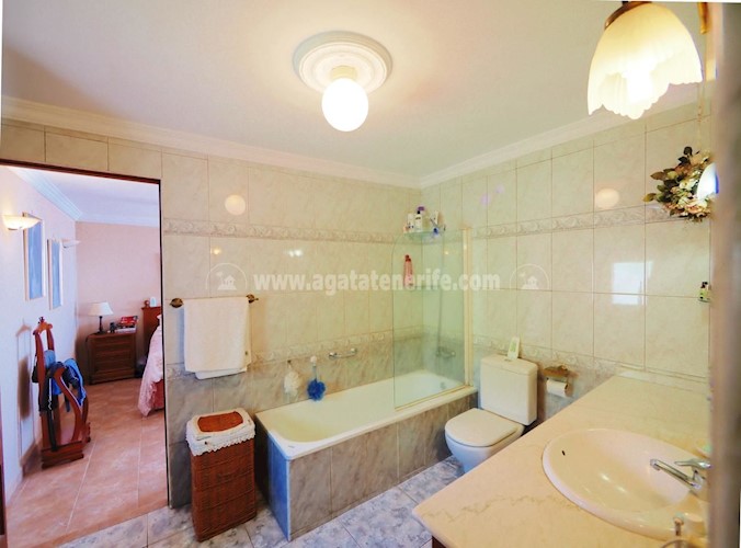 4 bed villa for sale in Las Moraditas