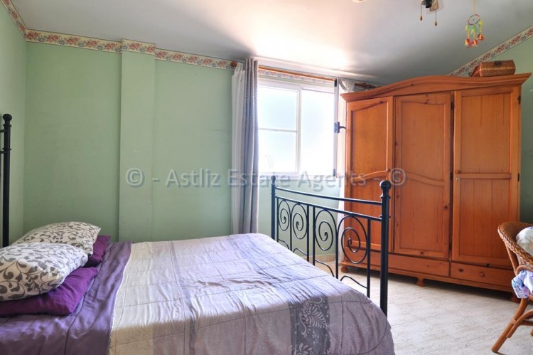 4 bed villa for sale in Piedra Hincada