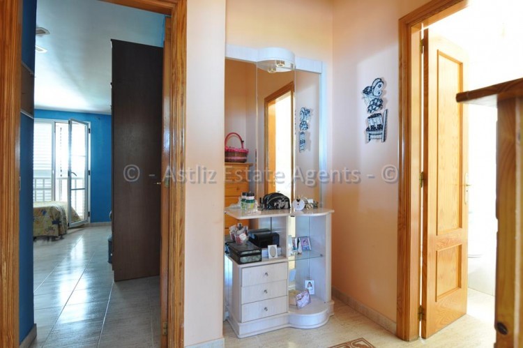 4 bed villa for sale in Piedra Hincada