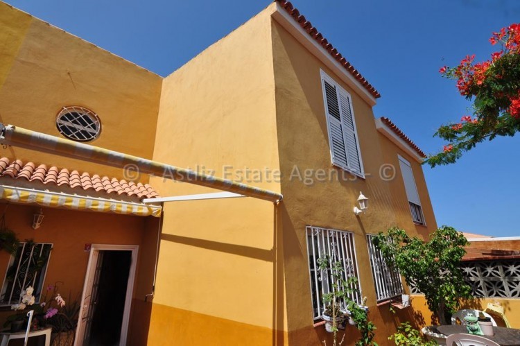 4 bed villa for sale in Piedra Hincada