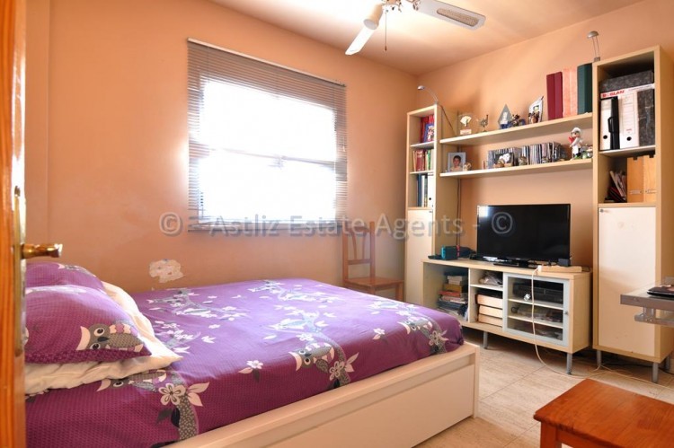 4 bed villa for sale in Piedra Hincada