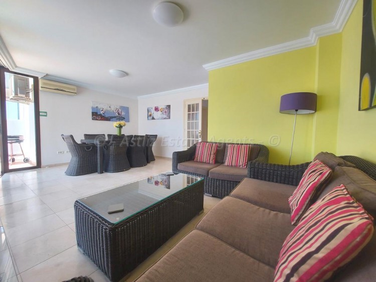 3 bed townhouse for sale in Los Gigantes