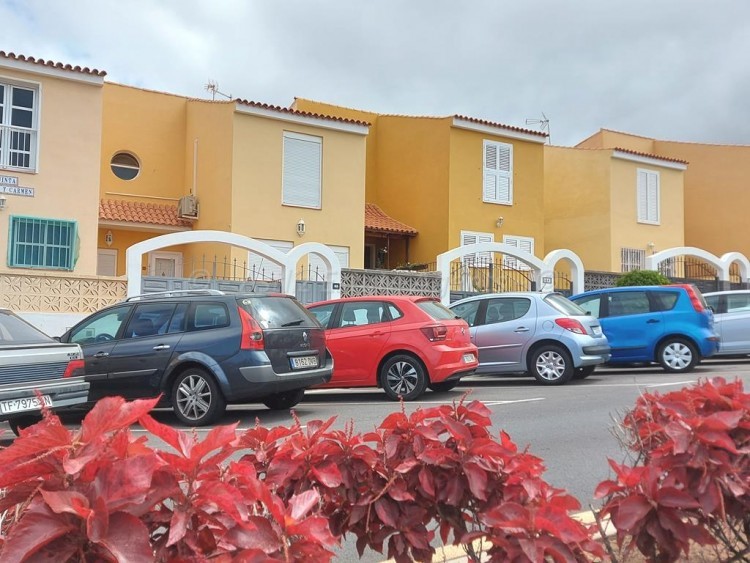 4 bed villa for sale in Piedra Hincada