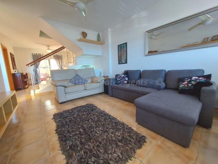 4 bed villa for sale in Piedra Hincada