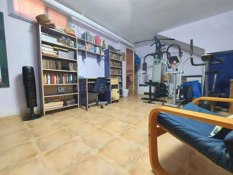 4 bed villa for sale in Piedra Hincada