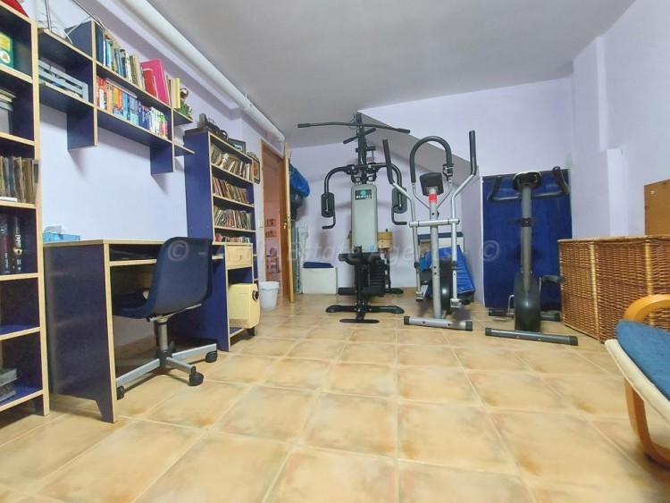 4 bed villa for sale in Piedra Hincada