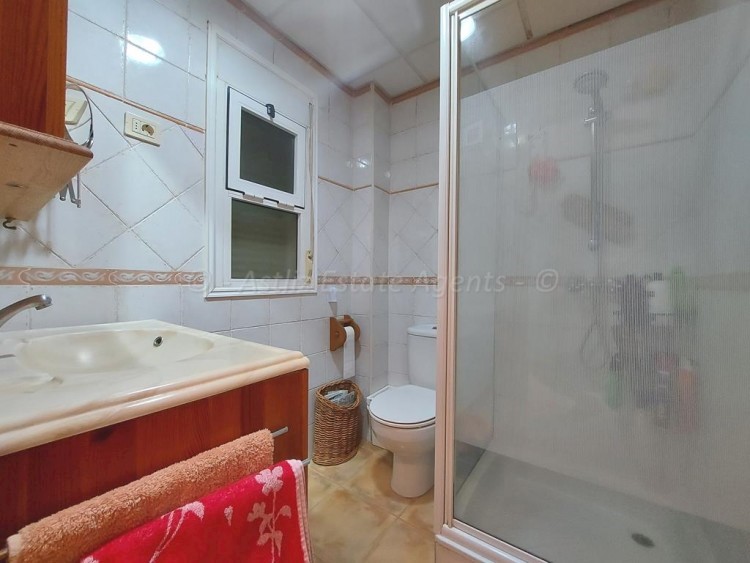 4 bed villa for sale in Piedra Hincada