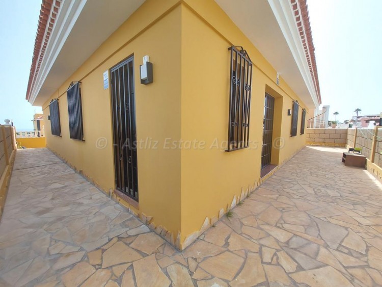 3 bed villa for sale in Callao Salvaje