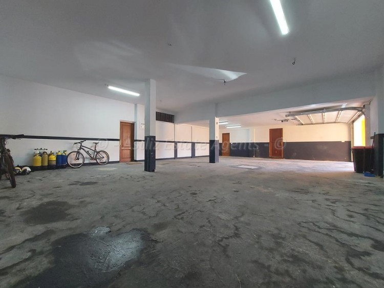 3 bed villa for sale in Callao Salvaje