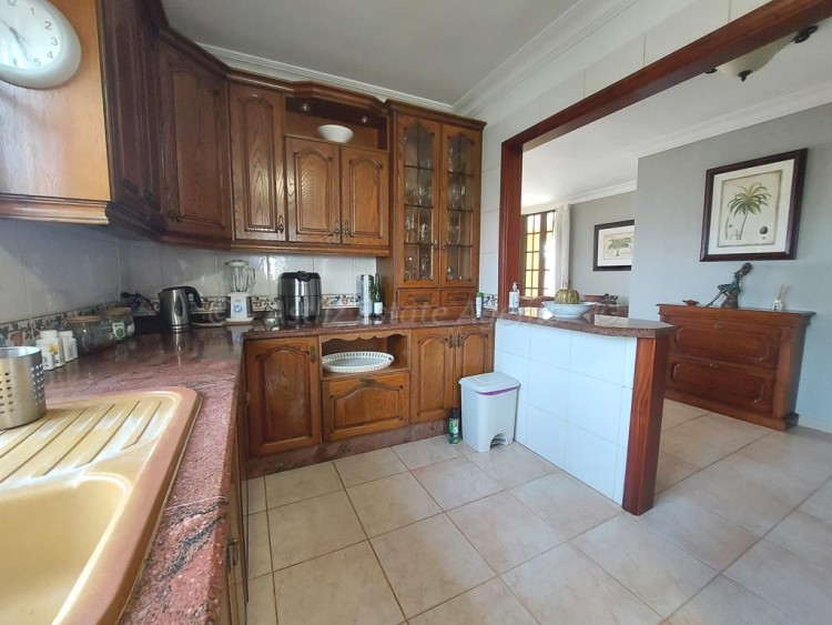 3 bed villa for sale in Callao Salvaje