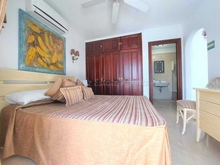 3 bed villa for sale in Club I, Los Gigantes
