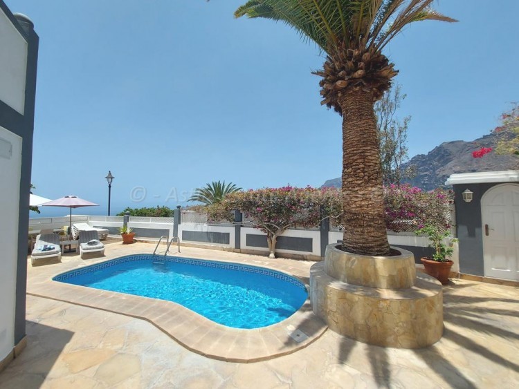 3 bed villa for sale in Club I, Los Gigantes