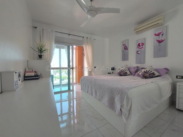 2 bed apartment for sale in Arenal, Golf del Sur