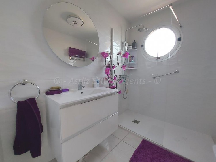 2 bed apartment for sale in Arenal, Golf del Sur