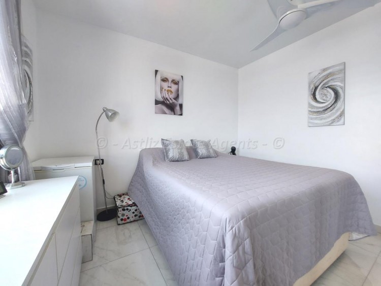 2 bed apartment for sale in Arenal, Golf del Sur