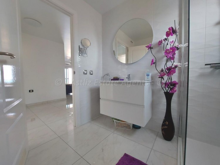 2 bed apartment for sale in Arenal, Golf del Sur