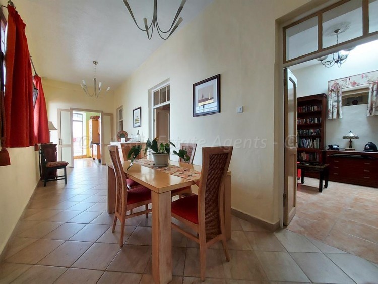 3 bed villa for sale in Guia de Isora