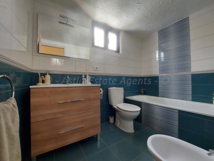 3 bed villa for sale in Guia de Isora