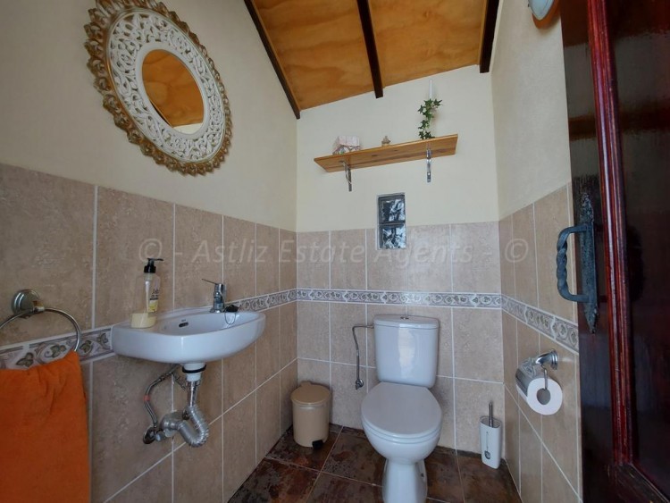 3 bed villa for sale in Guia de Isora