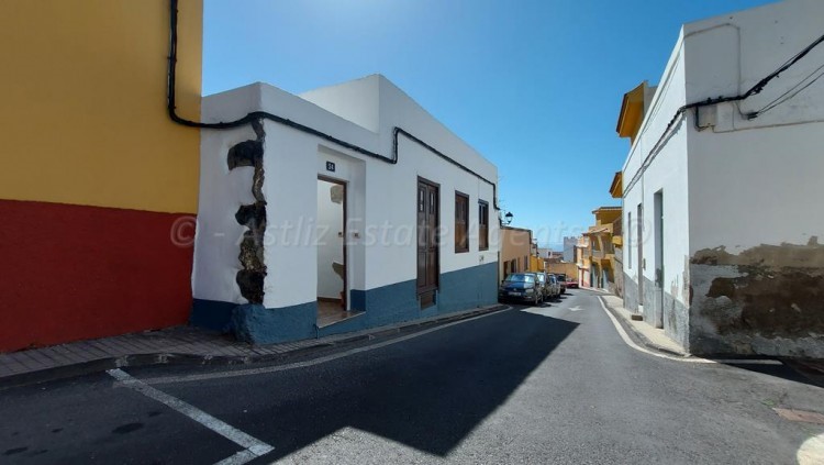 3 bed villa for sale in Guia de Isora