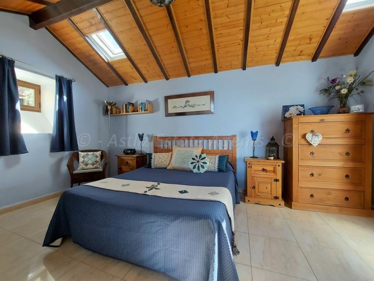 3 bed villa for sale in Guia de Isora