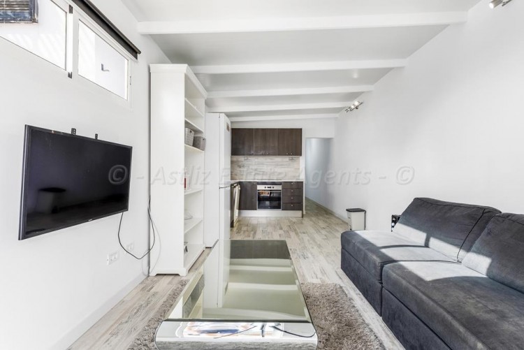 5 bed villa for sale in Chayofa