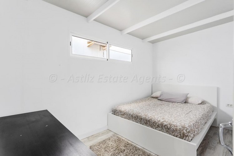 5 bed villa for sale in Chayofa