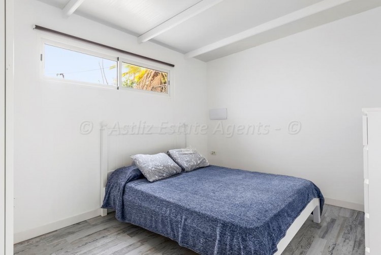 5 bed villa for sale in Chayofa