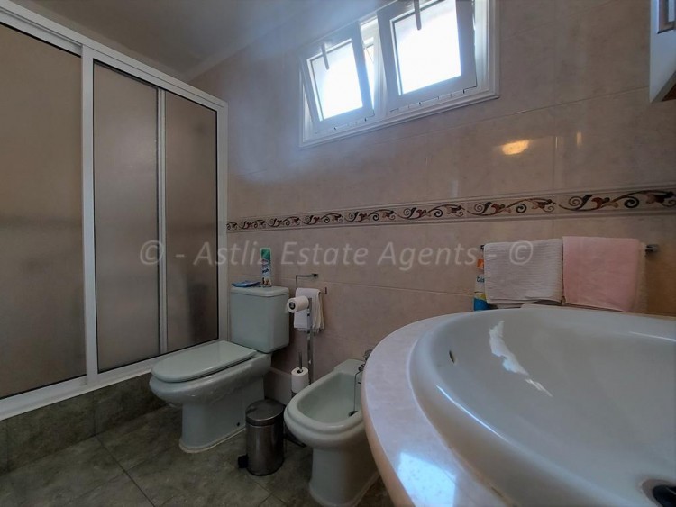 2 bed apartment for sale in Los Gigantes