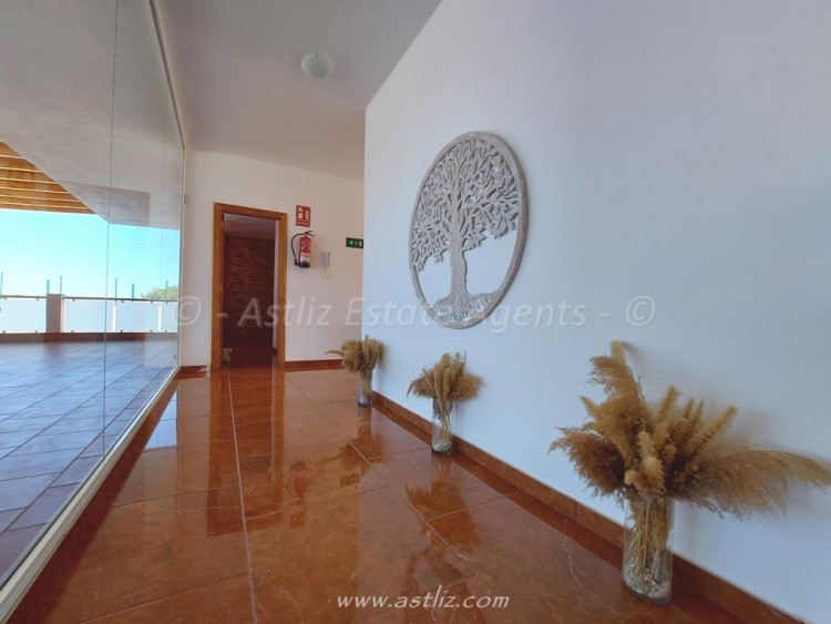 4 bed villa for sale in Playa Paraiso