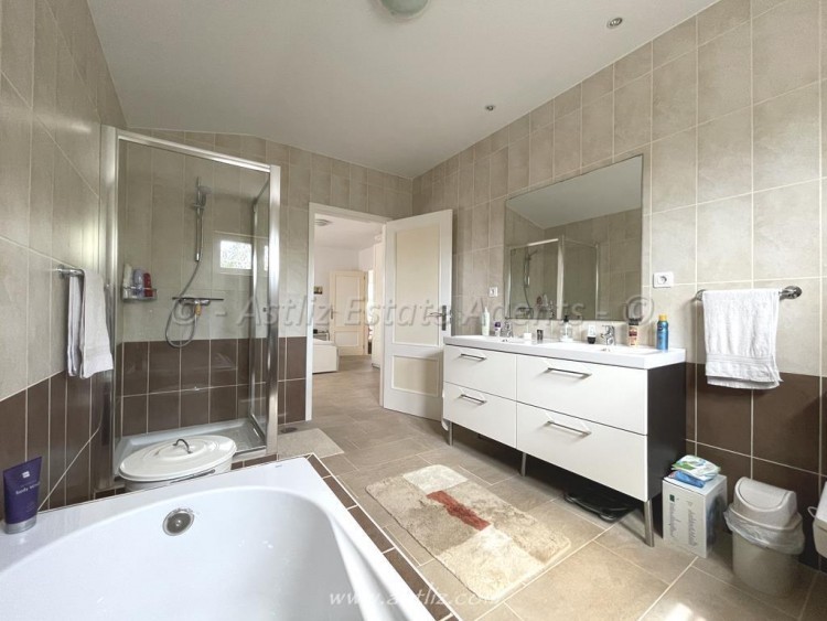 3 bed villa for sale in Costa del Silencio