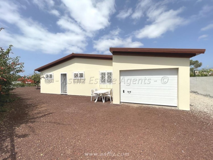 3 bed villa for sale in Costa del Silencio