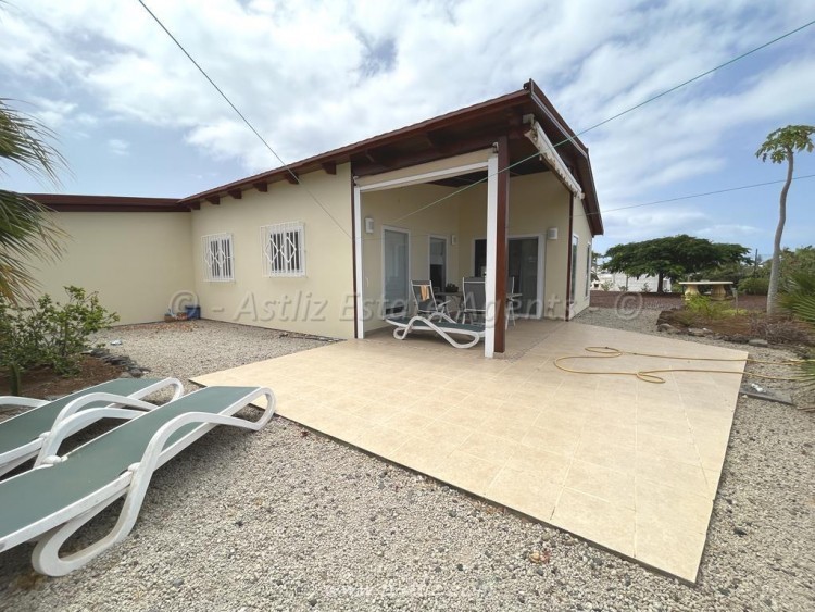 3 bed villa for sale in Costa del Silencio