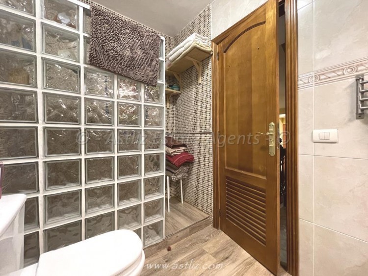 4 bed villa for sale in Alcala