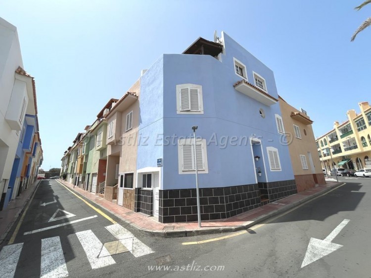 4 bed villa for sale in Alcala