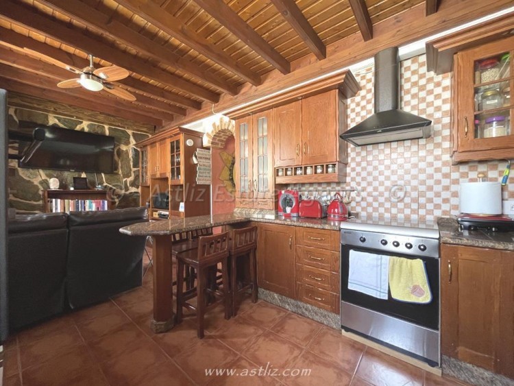 4 bed villa for sale in Alcala