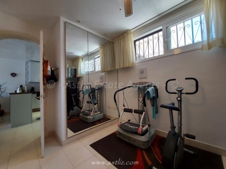 2 bed apartment for sale in Jardin del Sol, Playa de la Arena