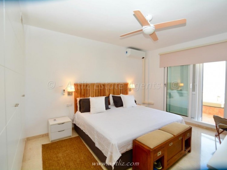 3 bed villa for sale in Puerto de Santiago