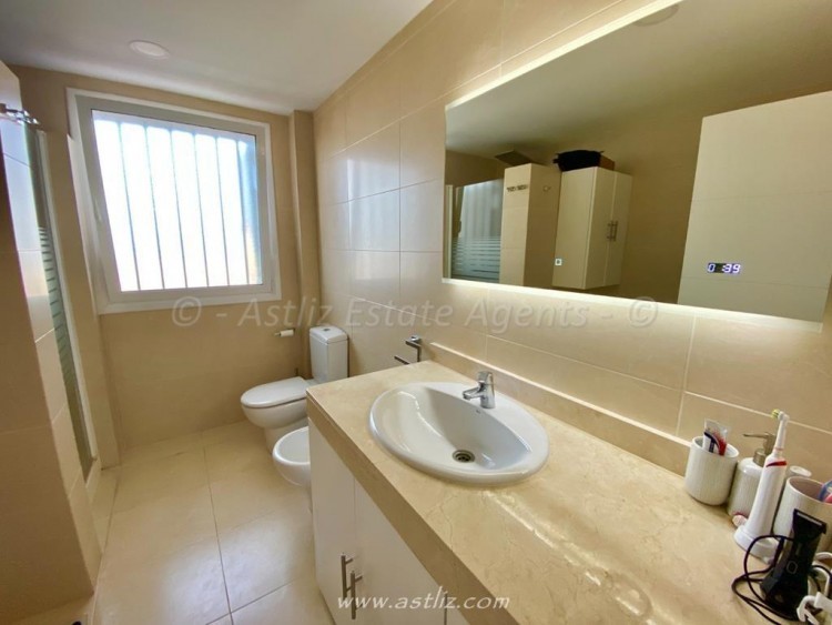 3 bed villa for sale in Puerto de Santiago