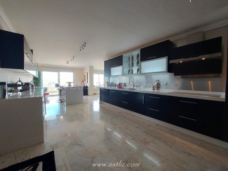 4 bed apartment for sale in Gigansol del Mar, Los Gigantes