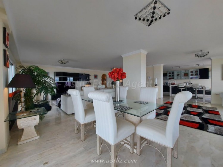 4 bed apartment for sale in Gigansol del Mar, Los Gigantes