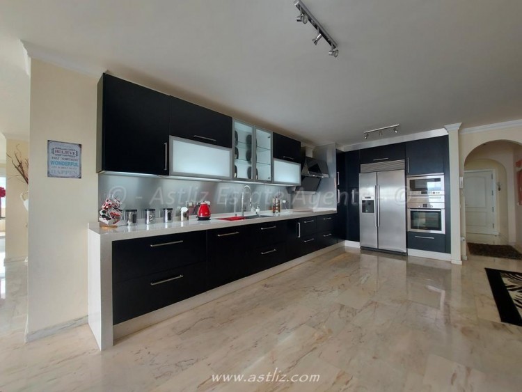 4 bed apartment for sale in Gigansol del Mar, Los Gigantes