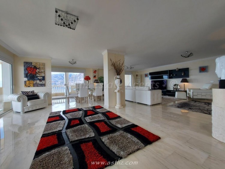 4 bed apartment for sale in Gigansol del Mar, Los Gigantes