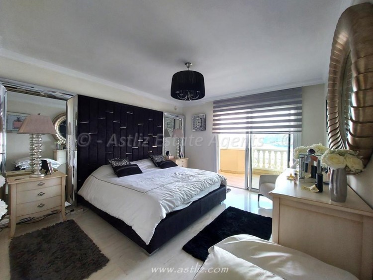 4 bed apartment for sale in Gigansol del Mar, Los Gigantes