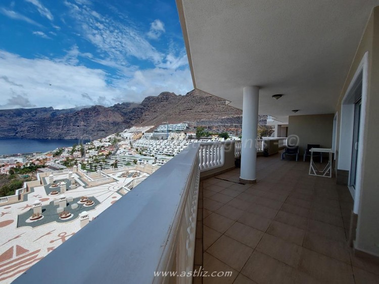 4 bed apartment for sale in Gigansol del Mar, Los Gigantes