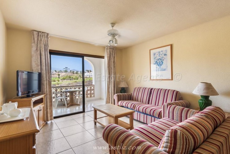2 bed apartment for sale in Fairways Club, Amarilla Golf