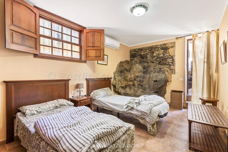 4 bed villa for sale in Granadilla