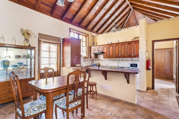 4 bed villa for sale in Granadilla